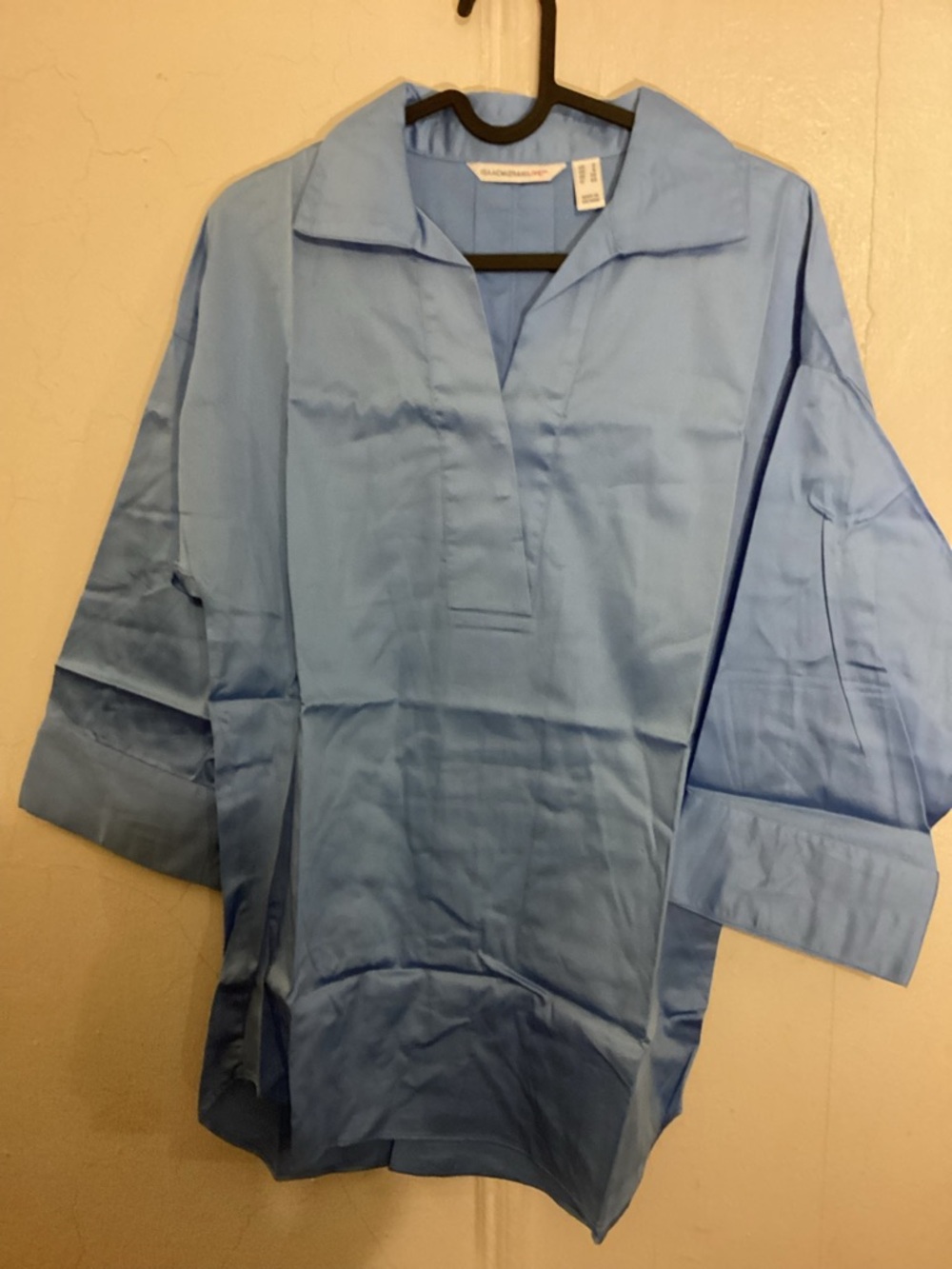 Isaac Mizrahi light blue size 2 top relaxed oversized - Picture 2 of 8